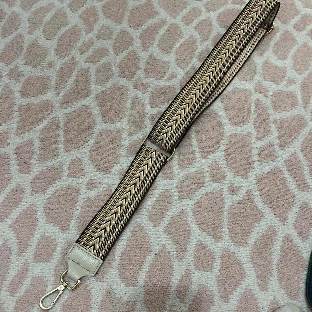 Zigzag Strap with Cream and Brown Accents